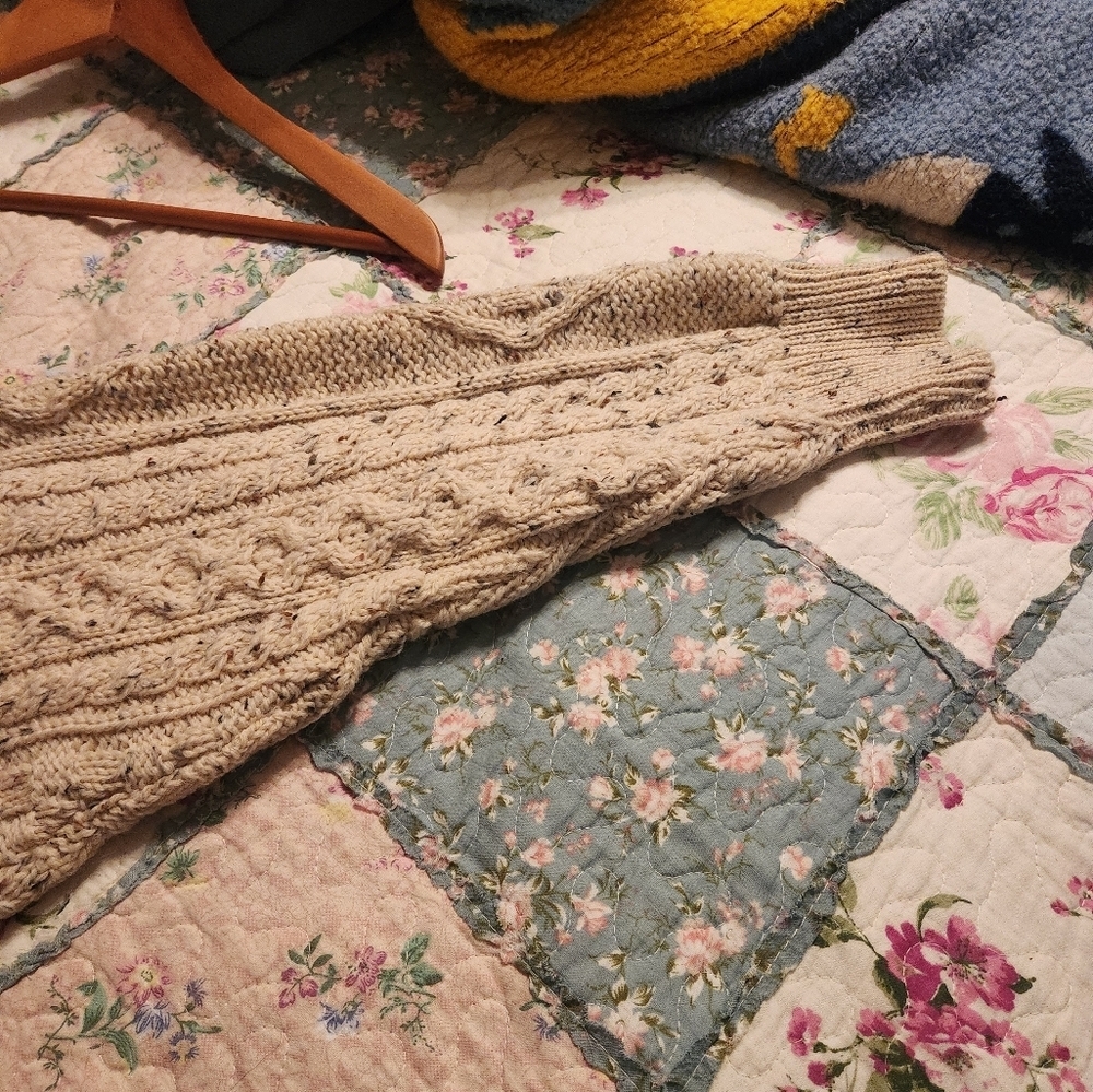 Callan Wool Sweater NWOT - Picture 6 of 16